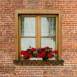 Oblon din lemn esenta pin, deschidere dreapta, feronerie standard, lamele fixe, fara toc, doua canate, 900 mm x 1000 mm