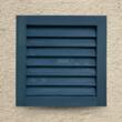 Oblon din lemn esenta pin, deschidere stanga, feronerie standard, lamele fixe, fara toc, un canat, 500 mm x 500 mm